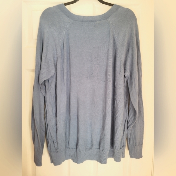 Banana Republic Forever Sweater Women's V Neck Sweater - Picture 2 of 5